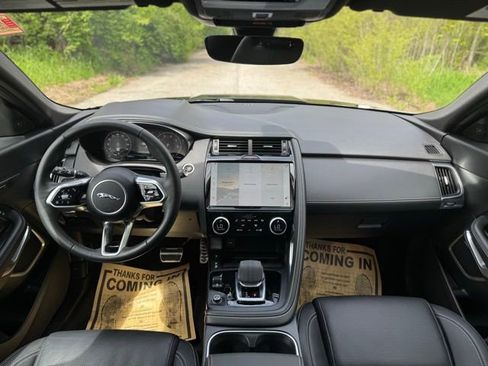 Certified 2024 Jaguar E-PACE R-Dynamic SE AWD/4WD image 21