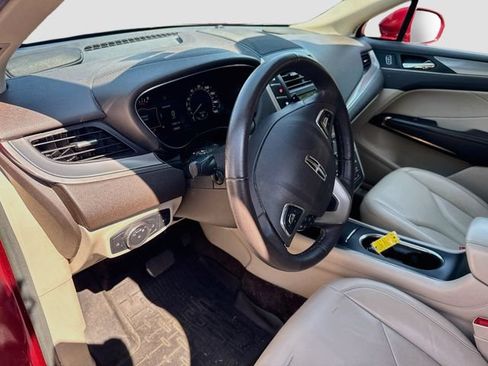 Used 2018 Lincoln MKC Premiere AWD/4WD image 13