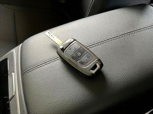 Used 2024 Hyundai Tucson SE AWD/4WD image 31