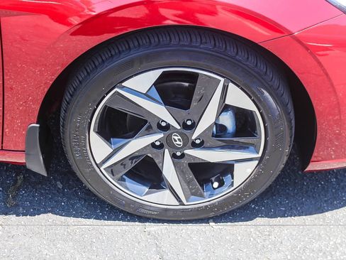 Certified 2023 Hyundai Elantra Limited FWD image 12