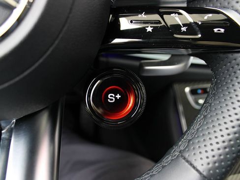 Used 2023 Mercedes-Benz E 53 AMG 4MATIC Sedan image 35