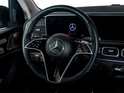 Used 2024 Mercedes-Benz GLE 450 4MATIC w/ Winter Package image 39