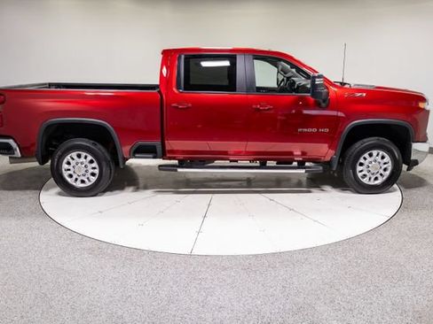 Used 2024 Chevrolet Silverado 2500 LT w/ Convenience Package AWD/4WD image 6