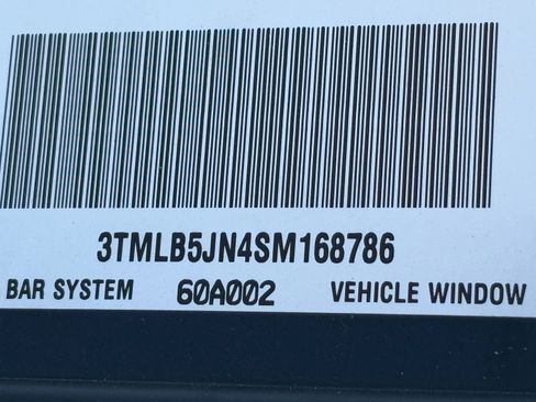 Certified 2025 Toyota Tacoma SR5 image 31
