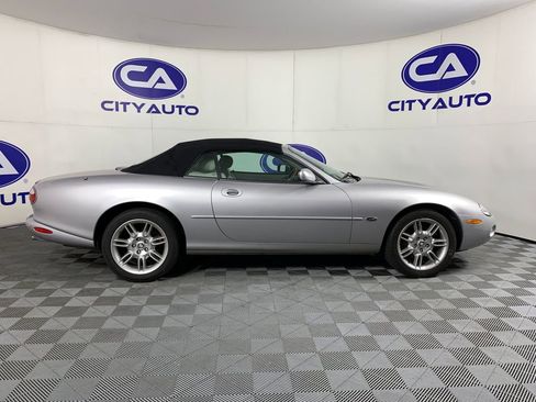Used 2001 Jaguar XK8 Convertible RWD image 2