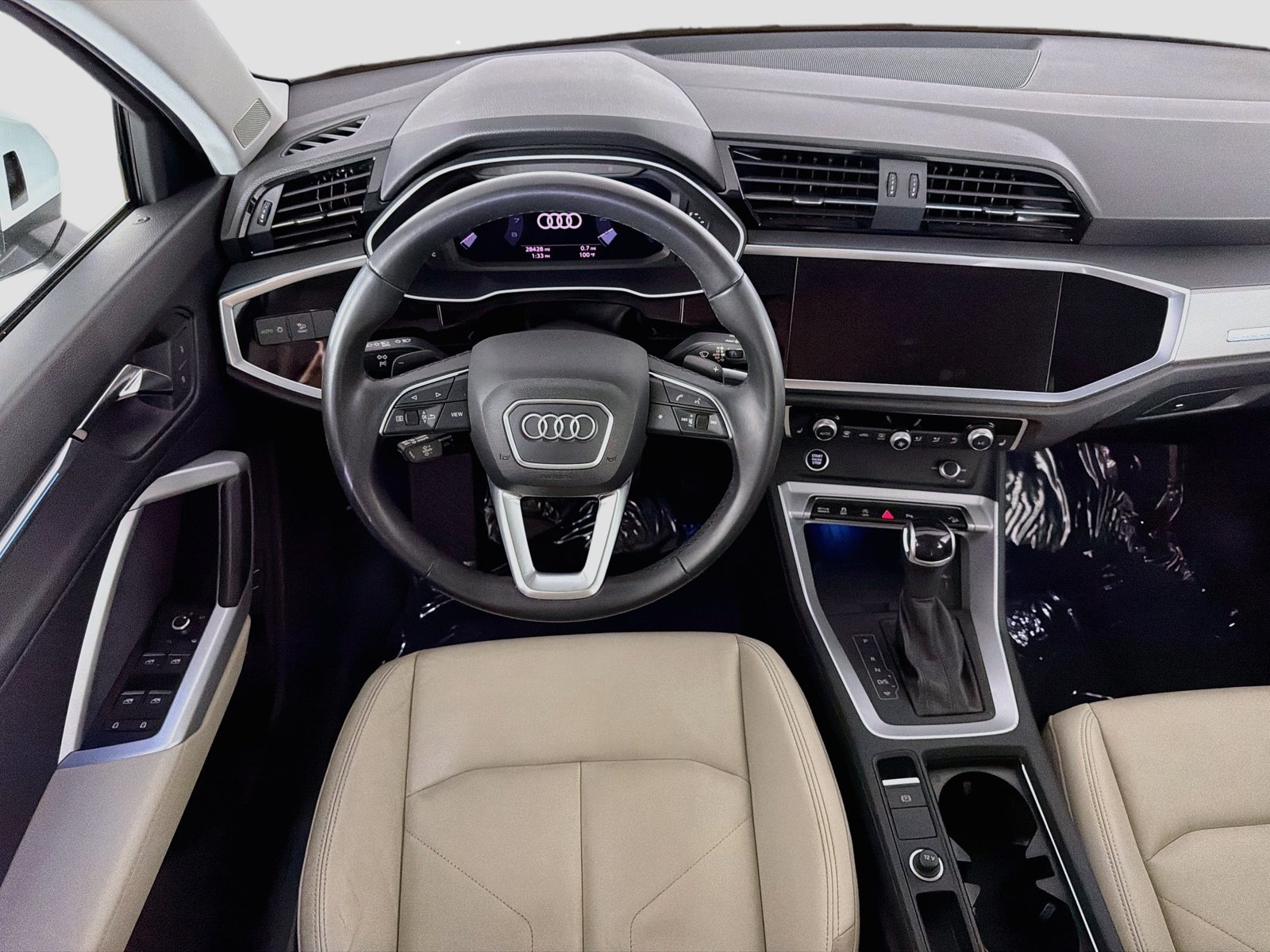 Used 2023 Audi Q3 2.0T Premium Plus w/ Premium Plus Package AWD/4WD image 21
