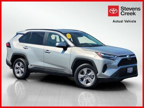 Certified 2022 Toyota RAV4 XLE w/ XLE Grade Weather Package AWD/4WD image 1