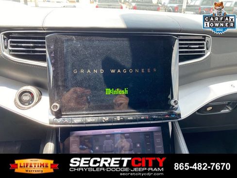 Used 2023 Jeep Grand Wagoneer Series II AWD/4WD image 15