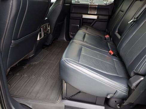 Used 2022 Ford F250 Lariat w/ Lariat Ultimate Package AWD/4WD image 17
