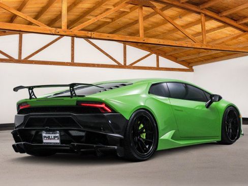 Used 2015 Lamborghini Huracan LP 610-4 image 5