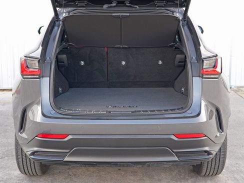 Used 2023 Lexus NX 250 FWD w/ Towing Package (2000 Lbs) image 10