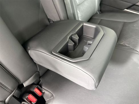 Used 2023 Toyota Tundra SR5 w/ SR5 Premium Package RWD image 37