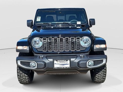 New 2025 Jeep Gladiator Willys image 8
