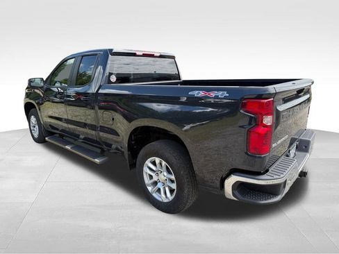Used 2024 Chevrolet Silverado 1500 LT AWD/4WD image 4