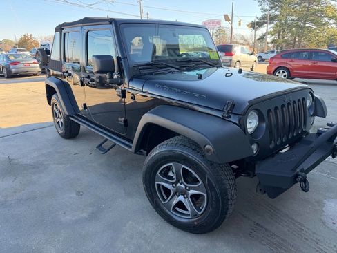 Used 2016 Jeep Wrangler Unlimited Sport image 2