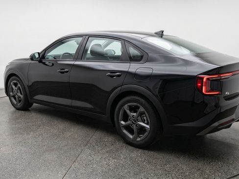 Used 2025 Kia K4 FWD image 6