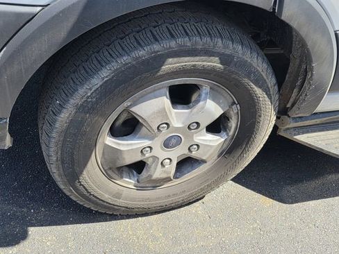 Used 2018 Ford Transit 350 XLT image 4