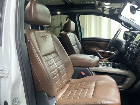 Used 2023 Nissan Titan Platinum Reserve w/ Moonroof Package AWD/4WD image 25