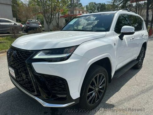 Used 2025 Lexus LX 600 F Sport AWD/4WD image 10
