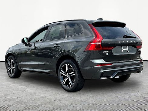 Used 2022 Volvo XC60 B5 R-Design AWD/4WD image 4
