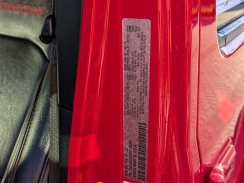 Used 2022 Jeep Wrangler Unlimited Rubicon w/ LED Lighting Group image 38