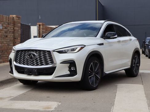 Used 2023 INFINITI QX55 Sensory w/ Lighting Package AWD/4WD image 2