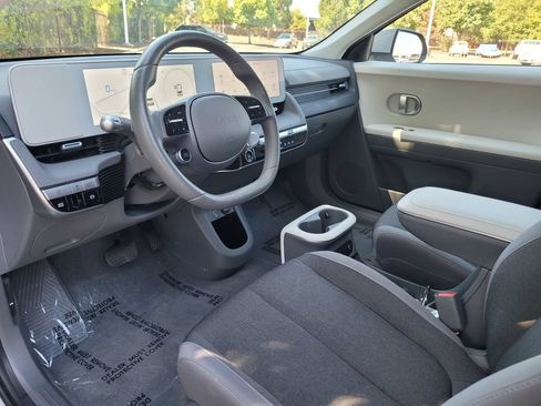 Used 2024 Hyundai Ioniq 5 SEL RWD image 11