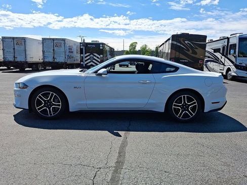 Used 2019 Ford Mustang GT RWD image 6