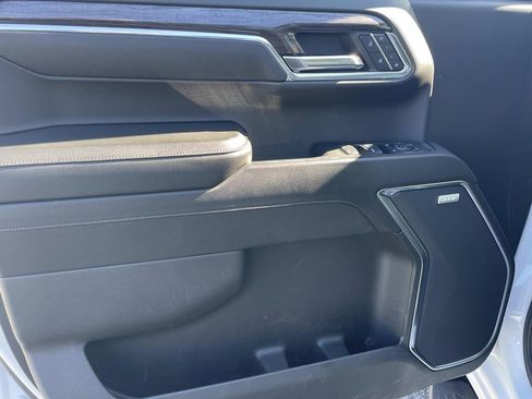 Used 2023 Chevrolet Silverado 1500 LTZ w/ LTZ Premium Package image 15