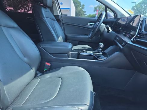 Used 2024 Kia Sportage EX FWD image 30