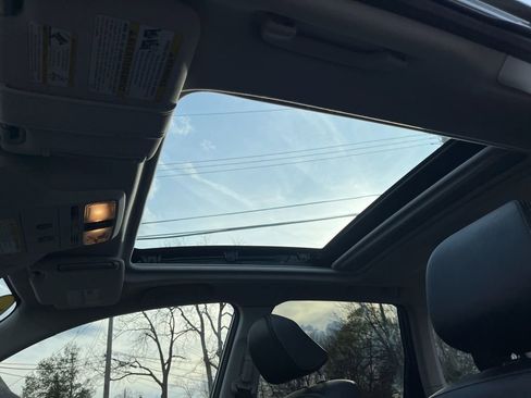 Used 2017 Subaru Forester 2.5i Touring image 23