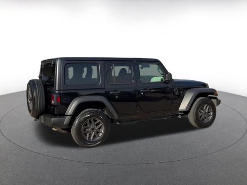Used 2025 Jeep Wrangler Unlimited Sport AWD/4WD image 10