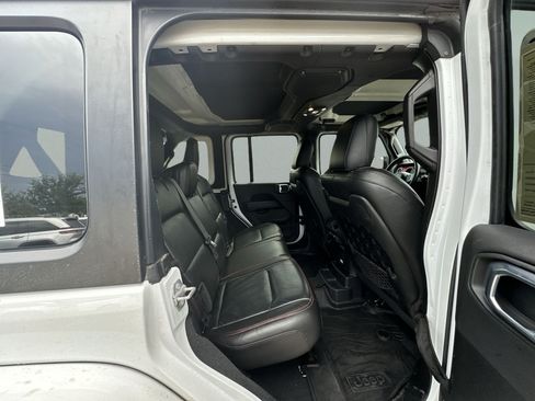 Certified 2023 Jeep Wrangler Unlimited Rubicon AWD/4WD image 34