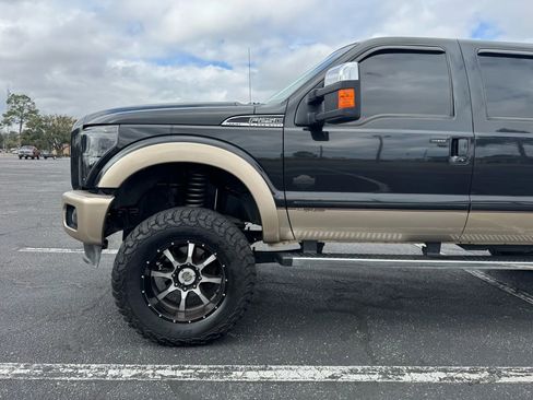 Used 2014 Ford F250 King Ranch w/ King Ranch w/Chrome Package image 10