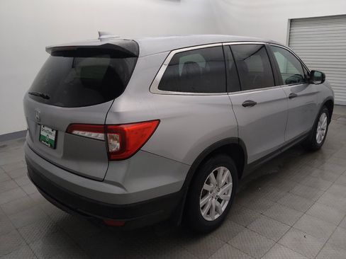 Used 2021 Honda Pilot LX image 9