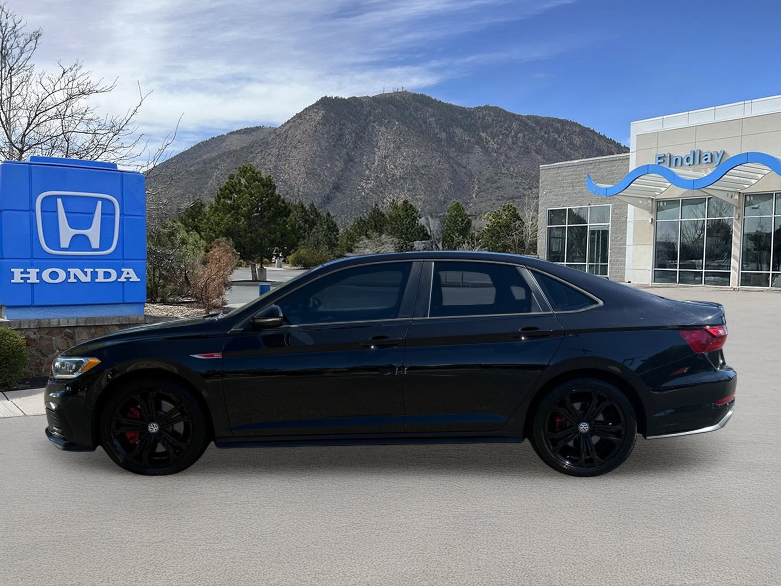 Used 2021 Volkswagen Jetta GLI FWD image 3