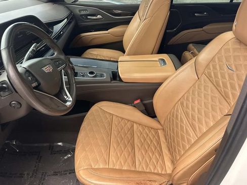 Used 2021 Cadillac Escalade Sport w/ Driver Assist Tech Package AWD/4WD image 20