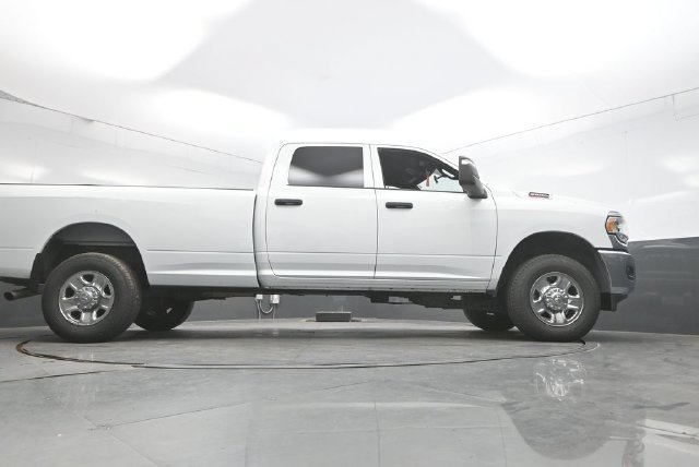 Used 2024 RAM 2500 Tradesman w/ Chrome Appearance Group AWD/4WD image 37