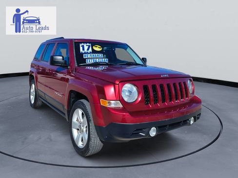 Used 2017 Jeep Patriot Latitude image 2