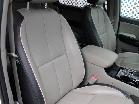 Used 2021 Kia Sedona EX w/ EX Premium Package image 12