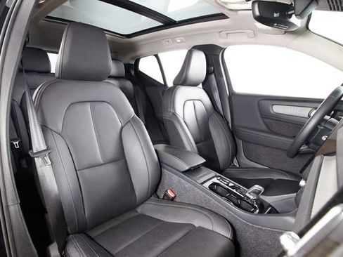 Certified 2024 Volvo XC40 B5 Ultimate w/ Protection Package Premier AWD/4WD image 20