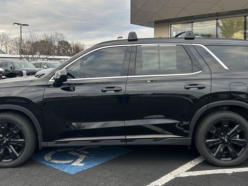 Used 2024 Hyundai Palisade XRT AWD/4WD image 3