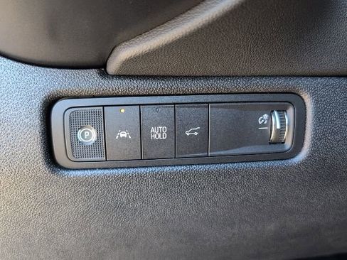 New 2026 Chevrolet Equinox EV RS image 17