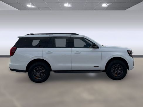 Used 2025 Ford Expedition Tremor AWD/4WD image 8