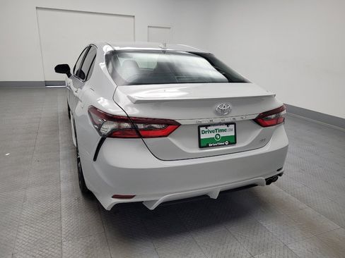 Used 2023 Toyota Camry SE image 6