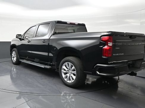 Used 2022 Chevrolet Silverado 1500 Custom RWD image 3