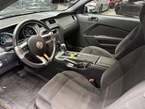 Used 2014 Ford Mustang Coupe w/ Equipment Group 102A RWD image 32