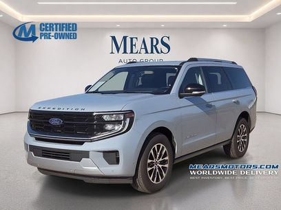 Used 2025 Ford Expedition Platinum