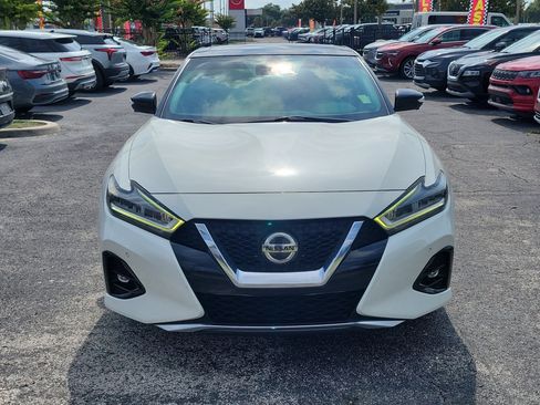 Used 2020 Nissan Maxima Platinum w/ Sport Mat Group FWD image 2