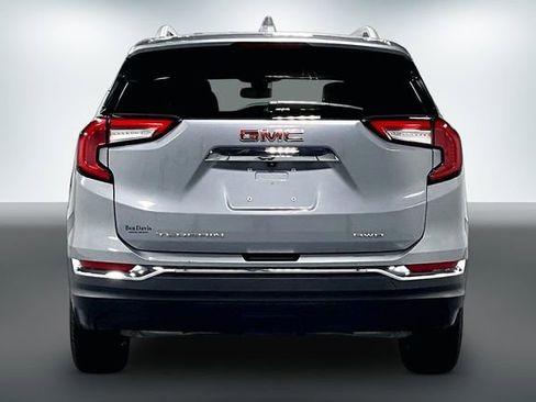 Used 2024 GMC Terrain SLT AWD/4WD image 6